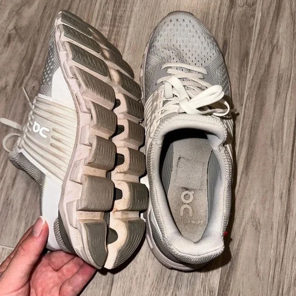 On Running Light Gray Athletic Shoes - Picture 8 of 10